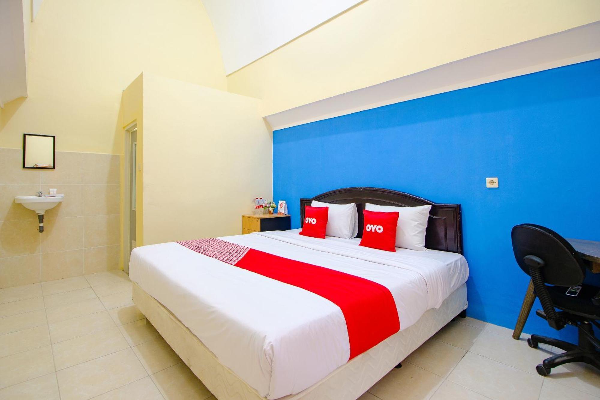 Hotel Oyo Life 1643 Grand Monica Maguwo Esterno foto